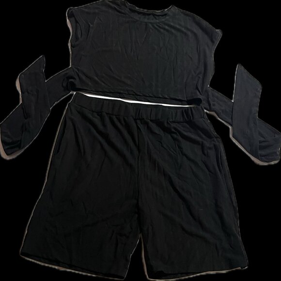 2 Piece Top & Shorts Crop W/Front Ties Matching Shorts Women Size X-Large Black - Picture 5 of 5